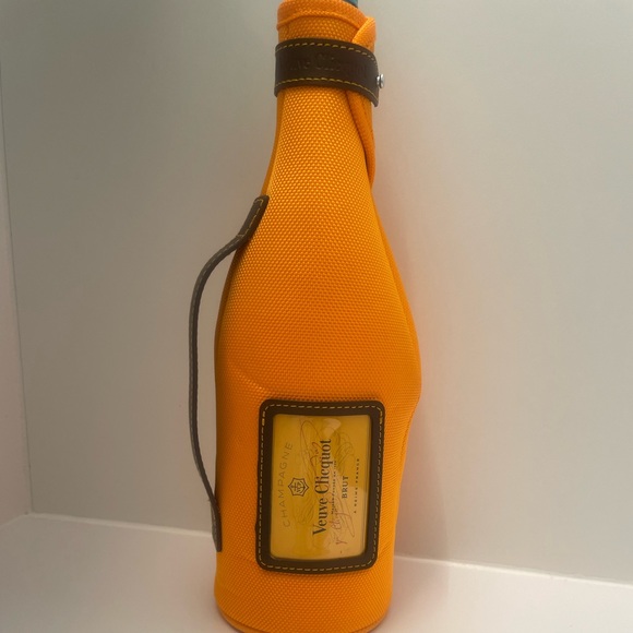 Brand New Veuve Clicquot Cozie for 750ml Bottle - Picture 1 of 5